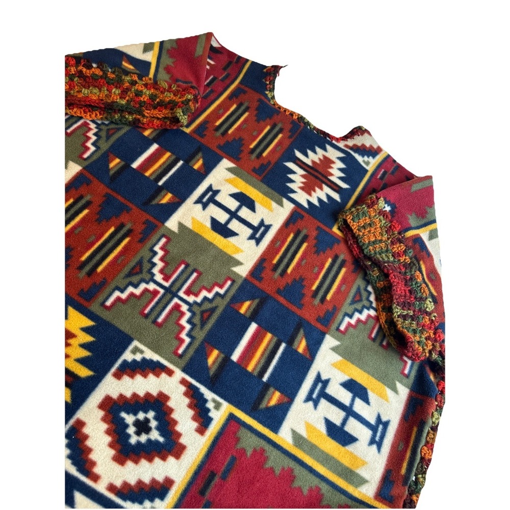 Women's Sante Fe Greca Cape Shawl Wrap Fleece Crocheted Aztec Boho Poncho One Sz
